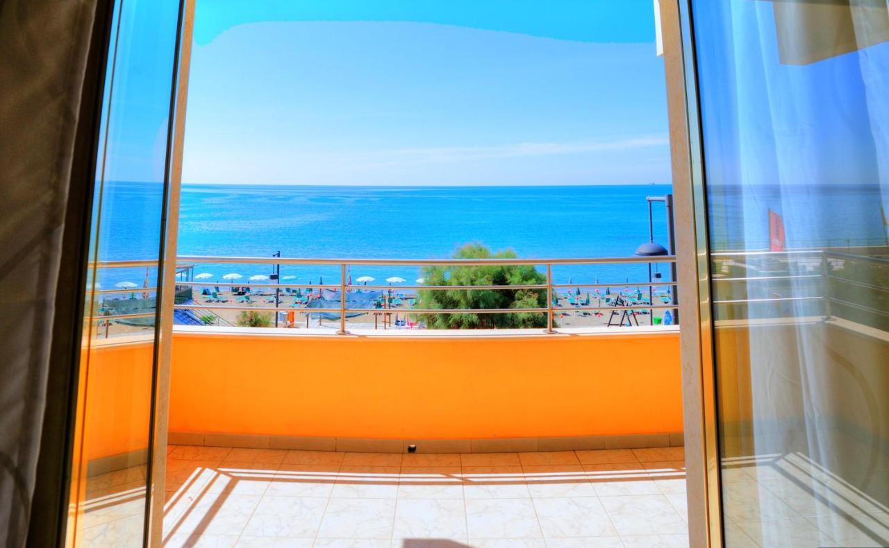 Hotel Panoramico Scauri  Luaran gambar